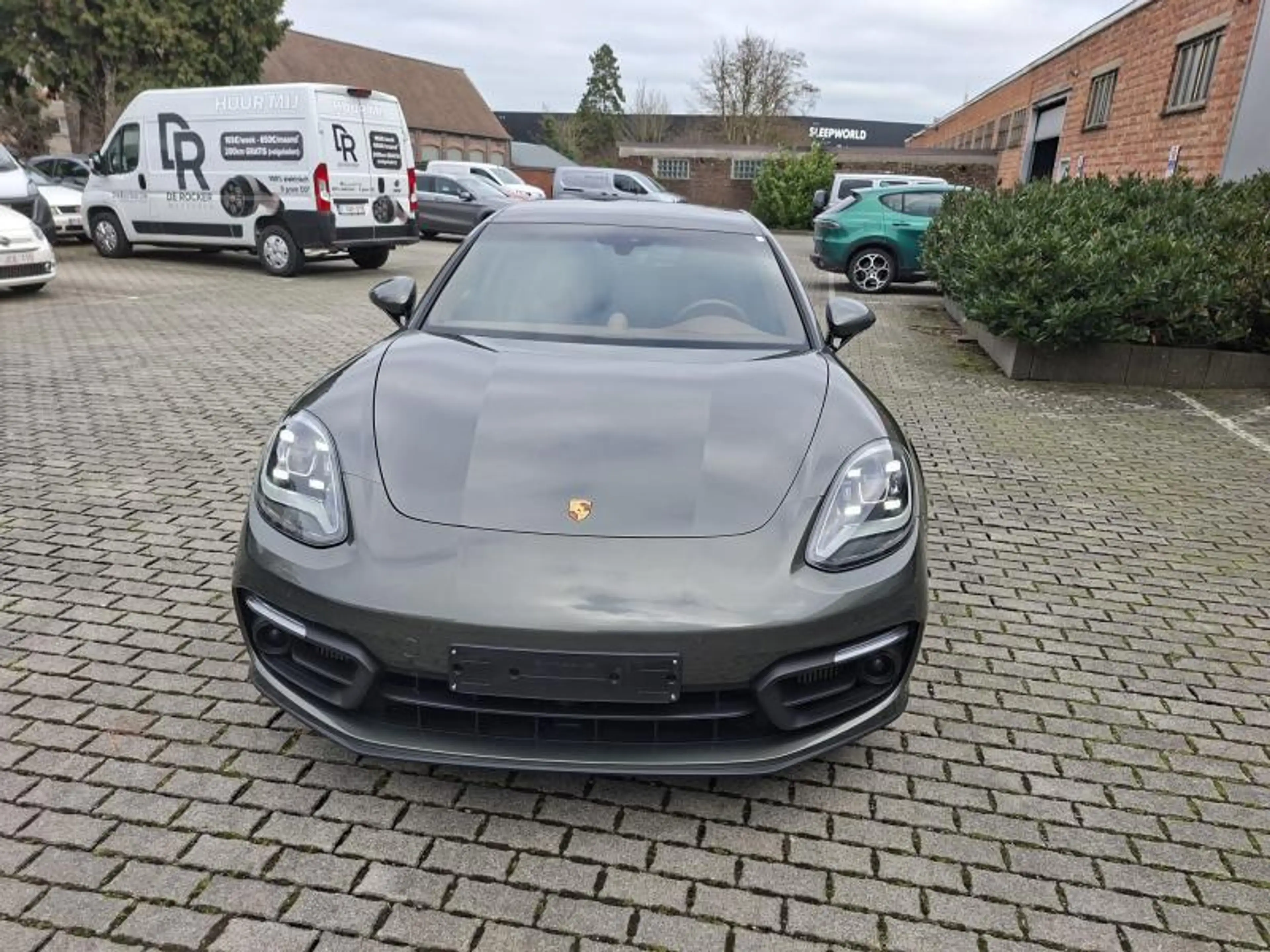 Porsche Panamera Sport Turismo 4 E-Hybrid Pl. Ed — photo 13