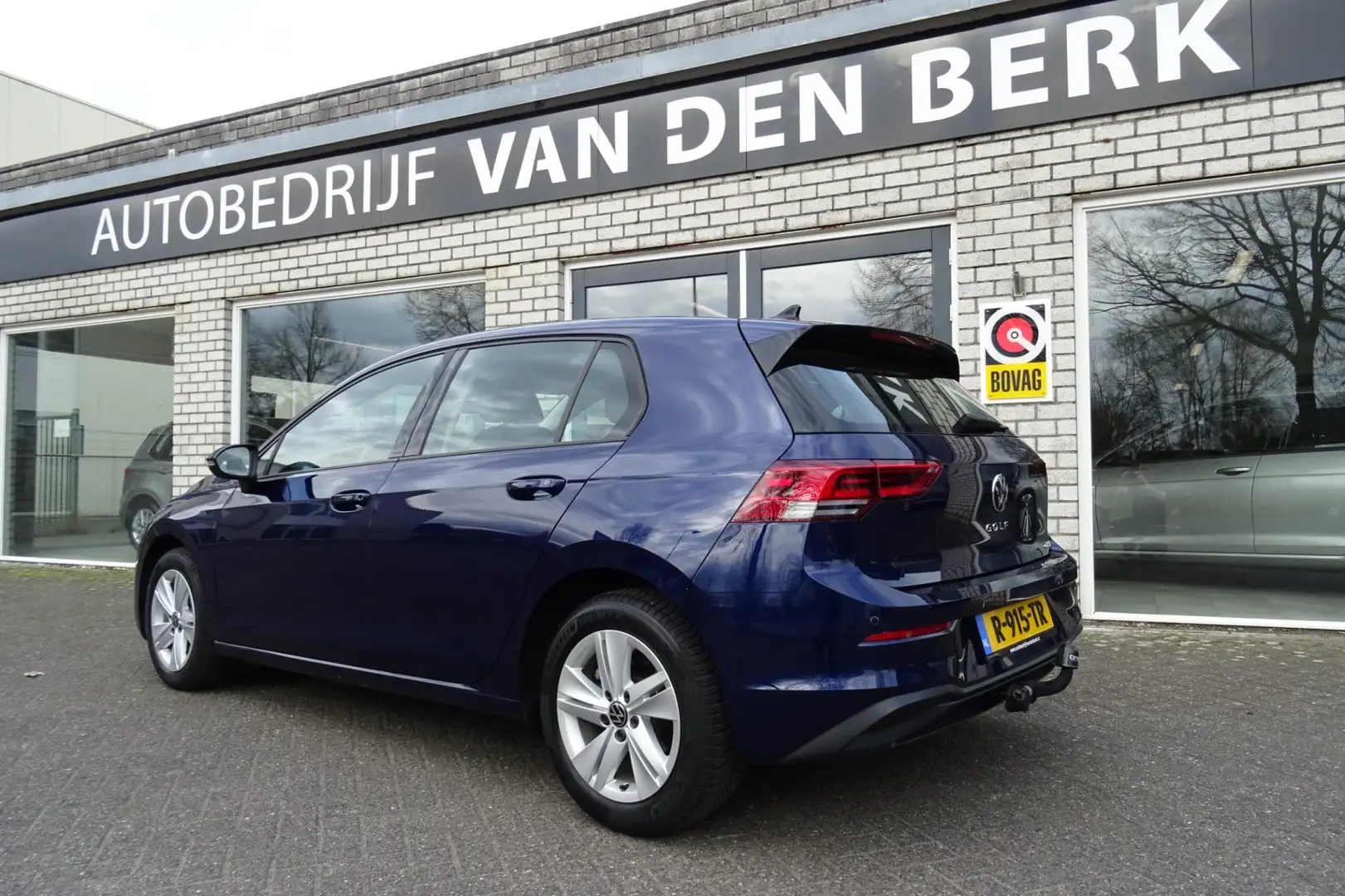 Volkswagen Golf 1.0 eTSI Life Blauw - 2
