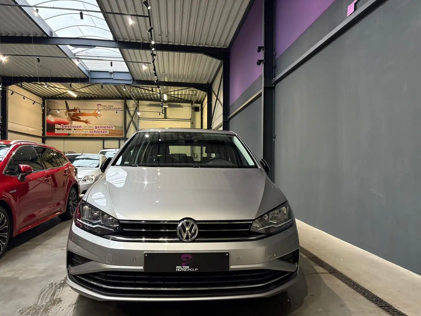 Volkswagen Golf Sportsvan 1.5 TSi IQ drive Automaat Panodak Gris - 2