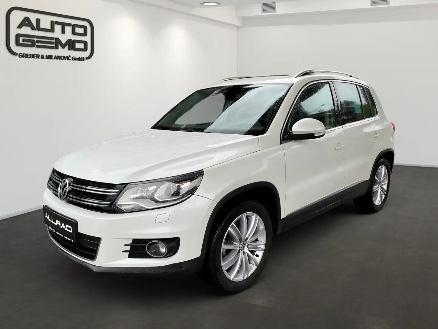 Volkswagen Tiguan 2,0 TDI BMT 4Motion Sport Lounge Bianco - 1