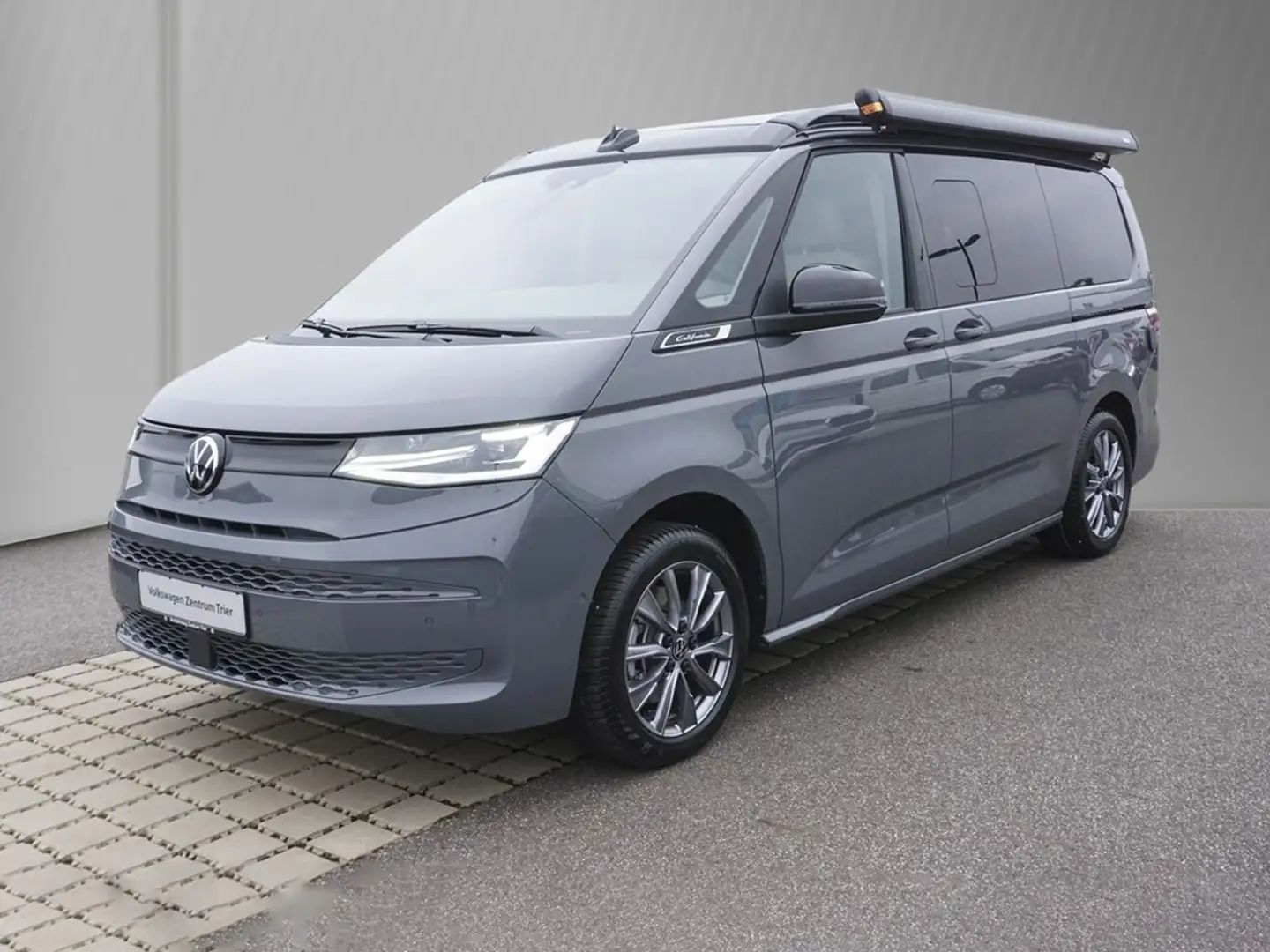 Volkswagen T7 California 2.0 TDI DSG Beach Top Paket, AHK Grau - 2