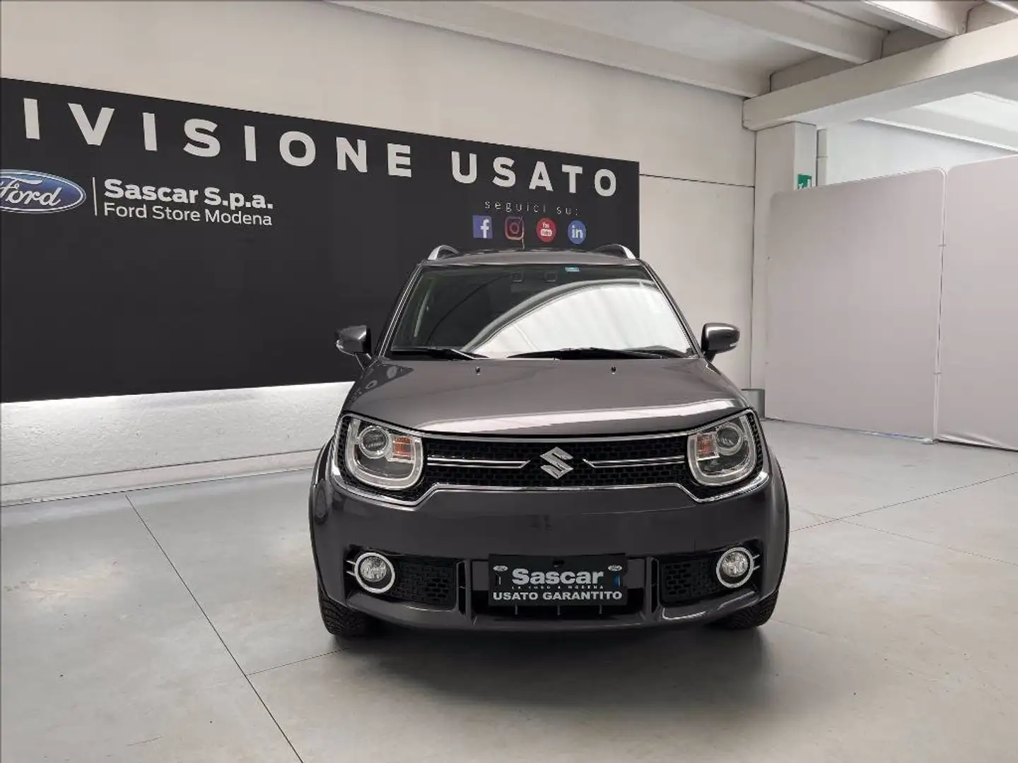 Suzuki Ignis 1.2h iTop 4wd allgrip Gris - 2