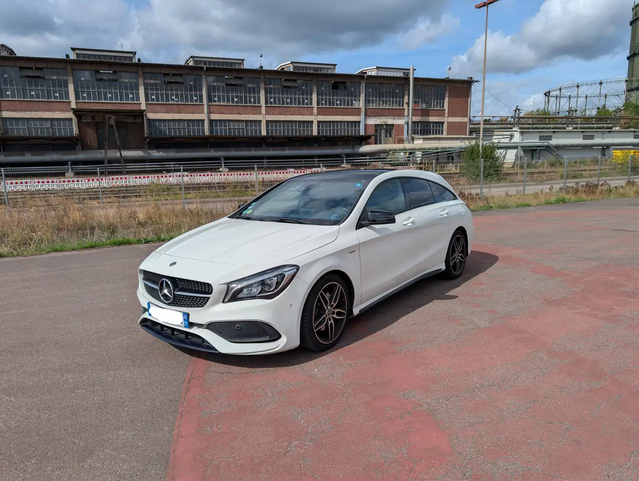 Mercedes-Benz CLA 220