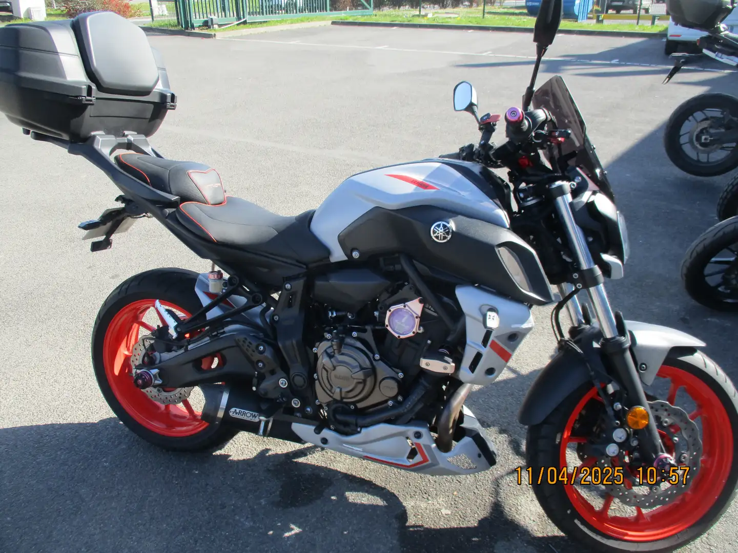 Yamaha MT-07 Silver - 1