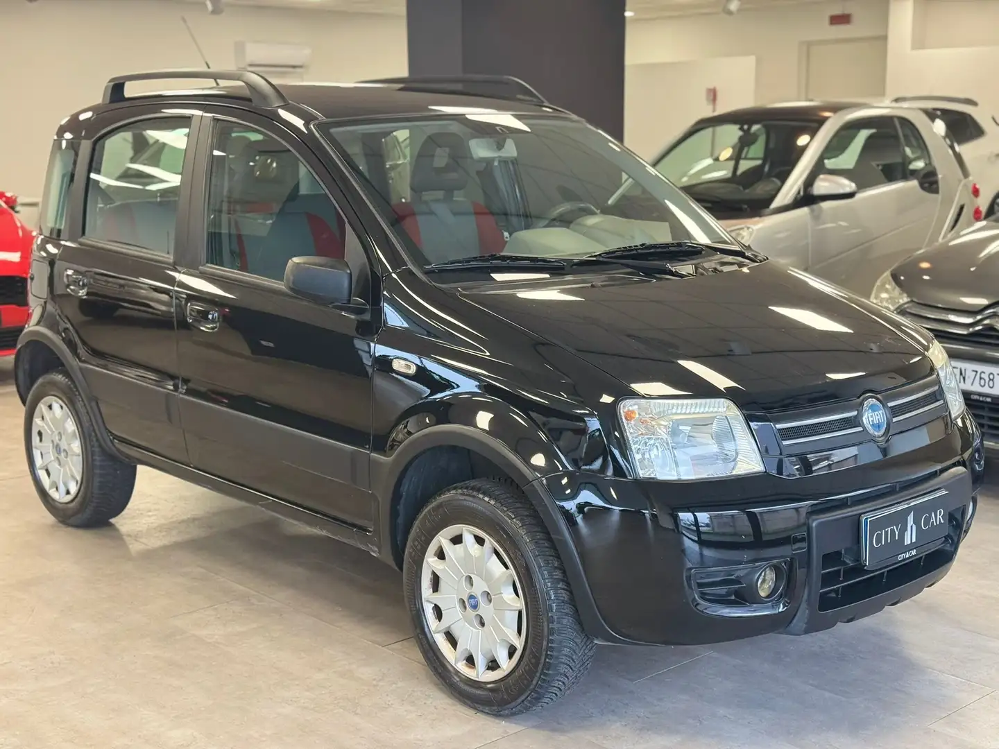 Fiat Panda 1.2 Climbing 4x4 Schwarz - 1