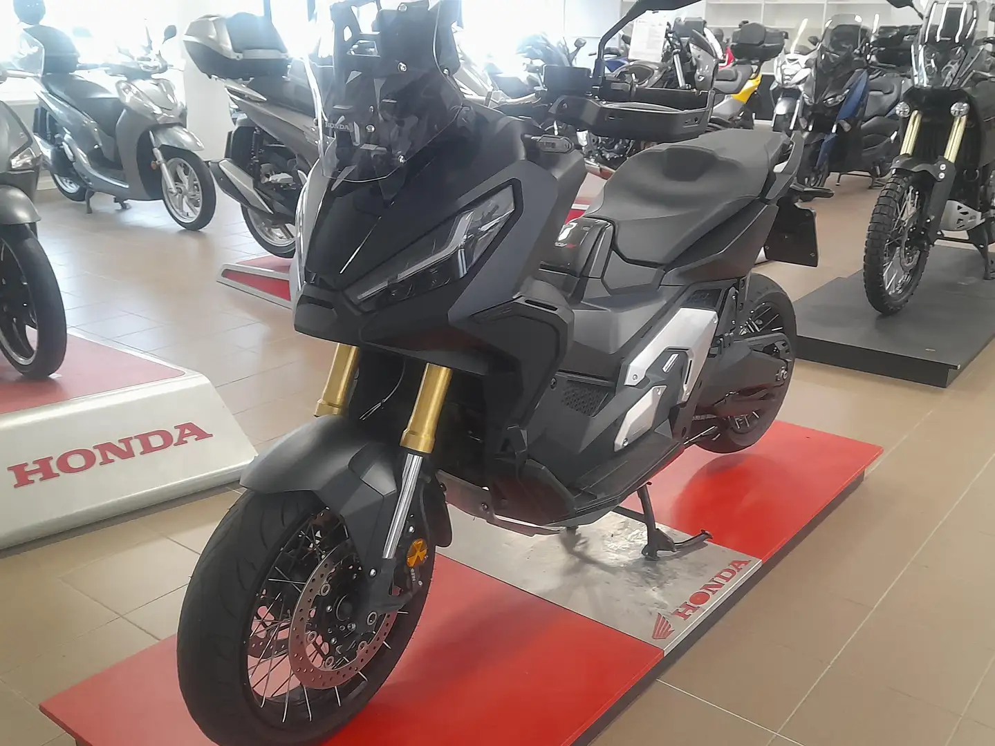 Honda X-ADV Nero - 1