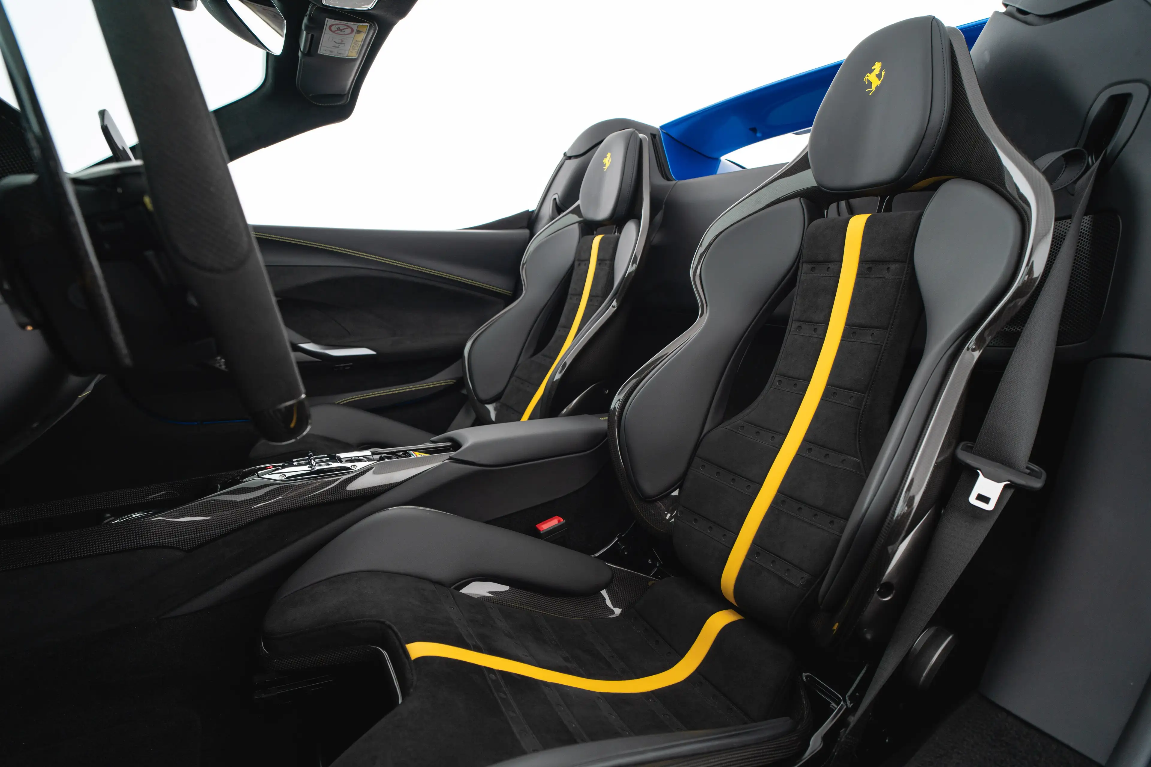 Ferrari 296 GTS — photo 11