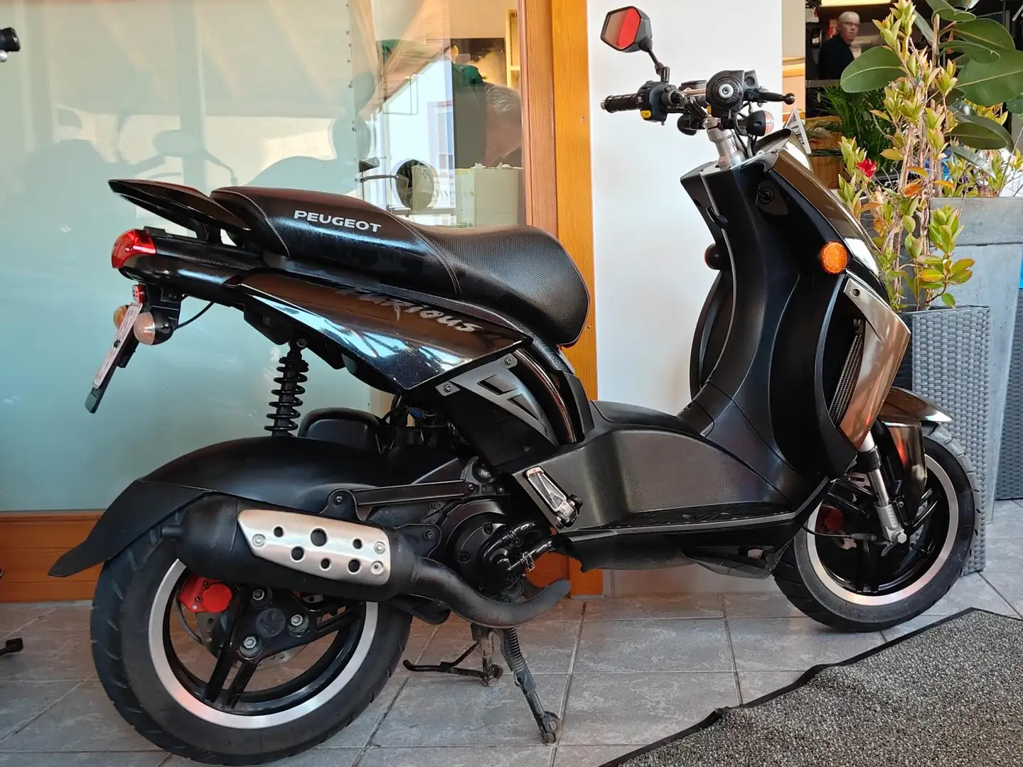 Peugeot Ludix Blaster Bruin - 2