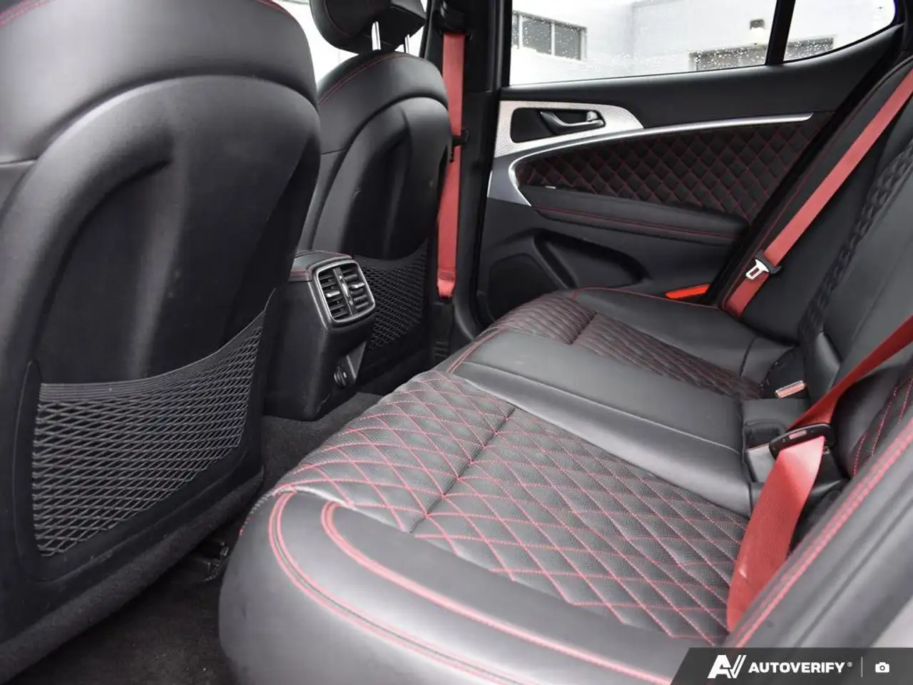 Genesis G70 снимка Genesis G70