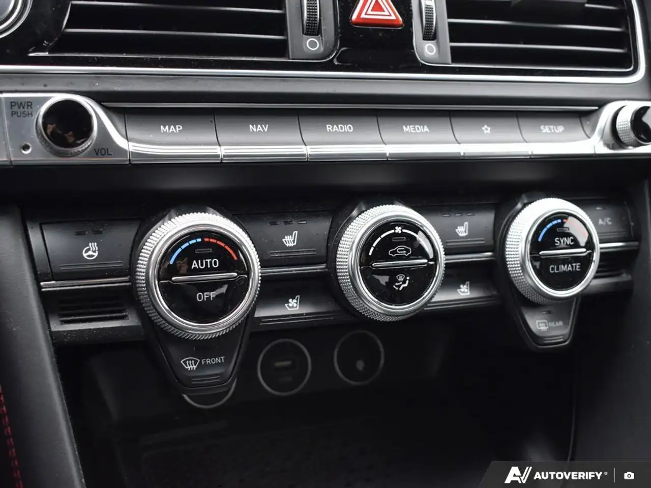 Genesis G70 снимка Genesis G70