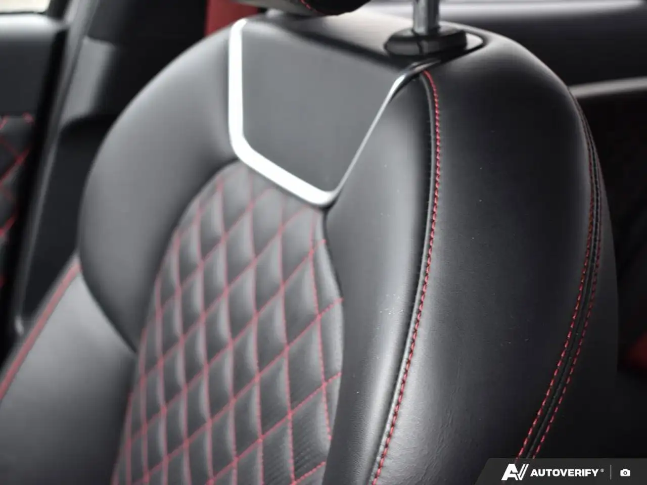 Genesis G70 снимка Genesis G70