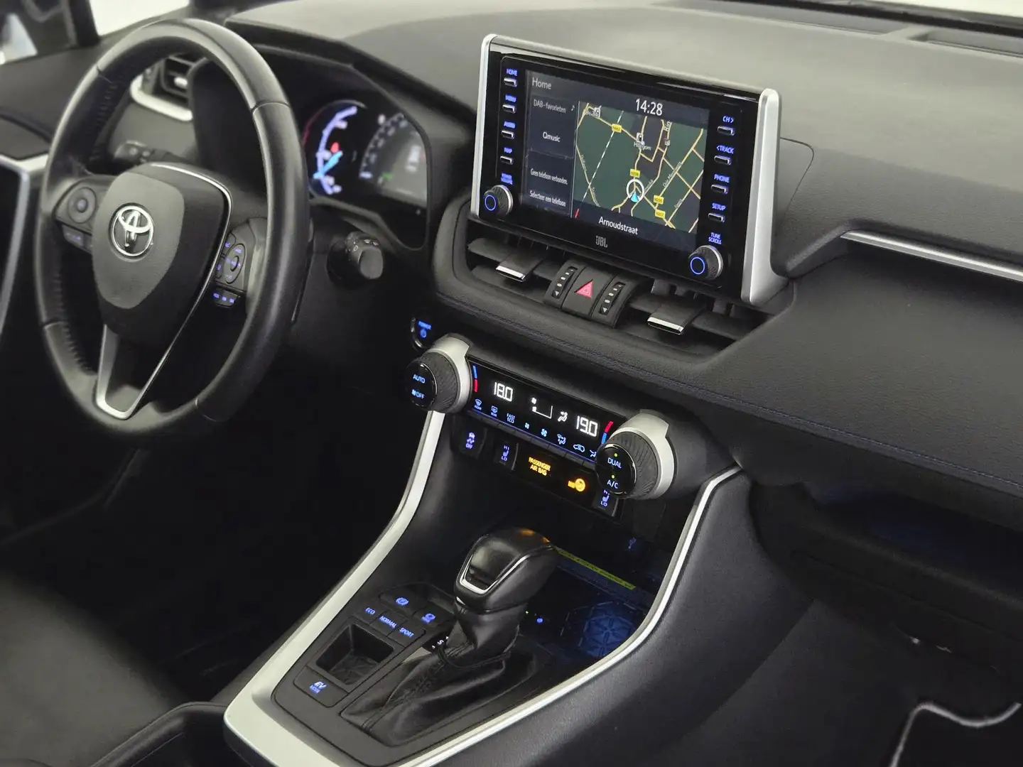 Toyota RAV 4 2.5 Hybrid Bi-Tone | Trekhaak | Parkeercamera | St Blanc - 2