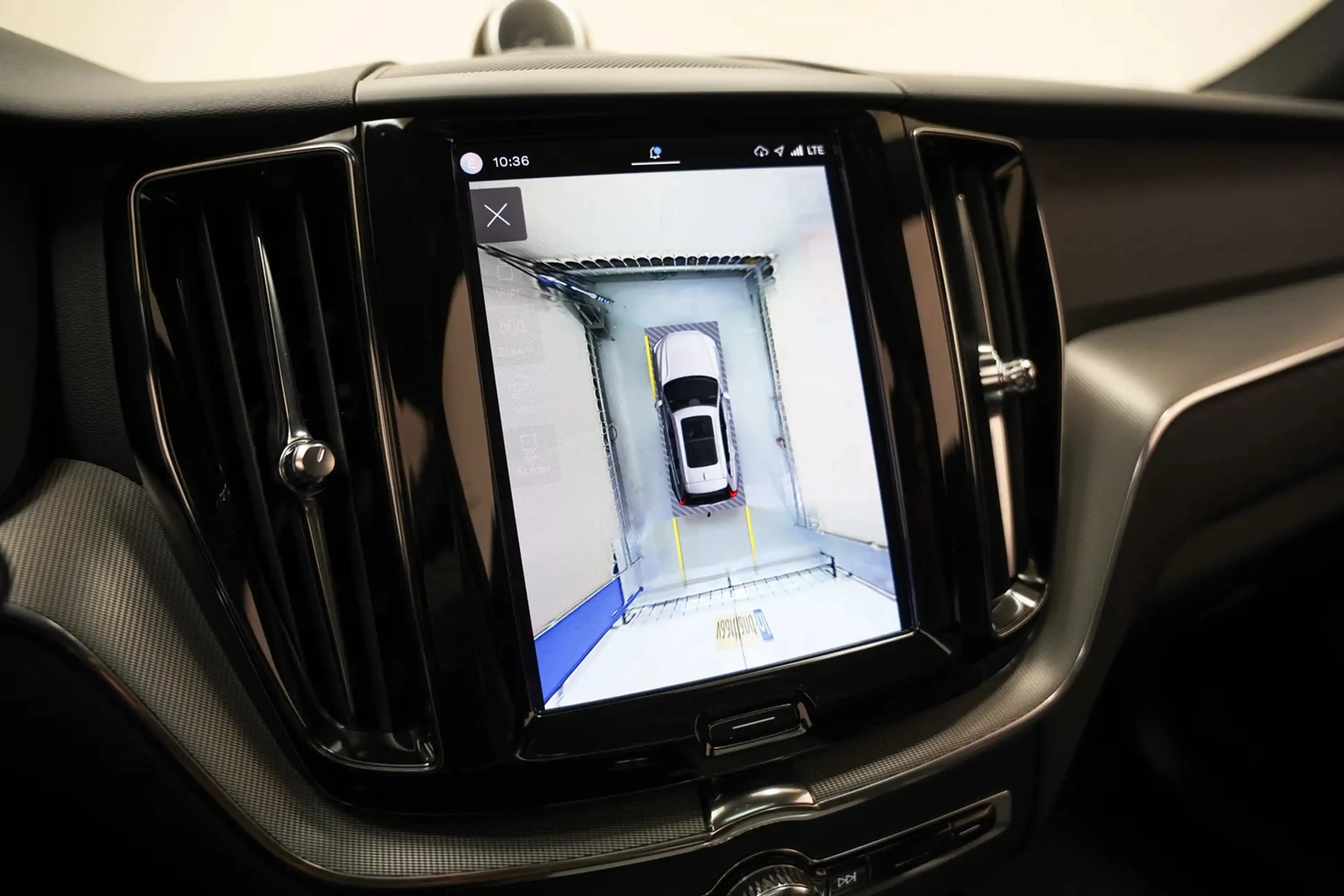 Volvo XC60 2.0 T8 AWD Recharge R-design Ultimate Ultra [ SoH — photo 10