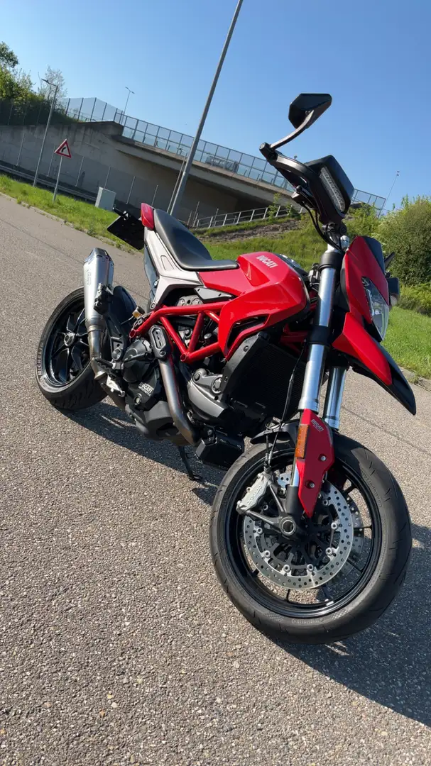 Ducati Hypermotard 939 Sport - 2