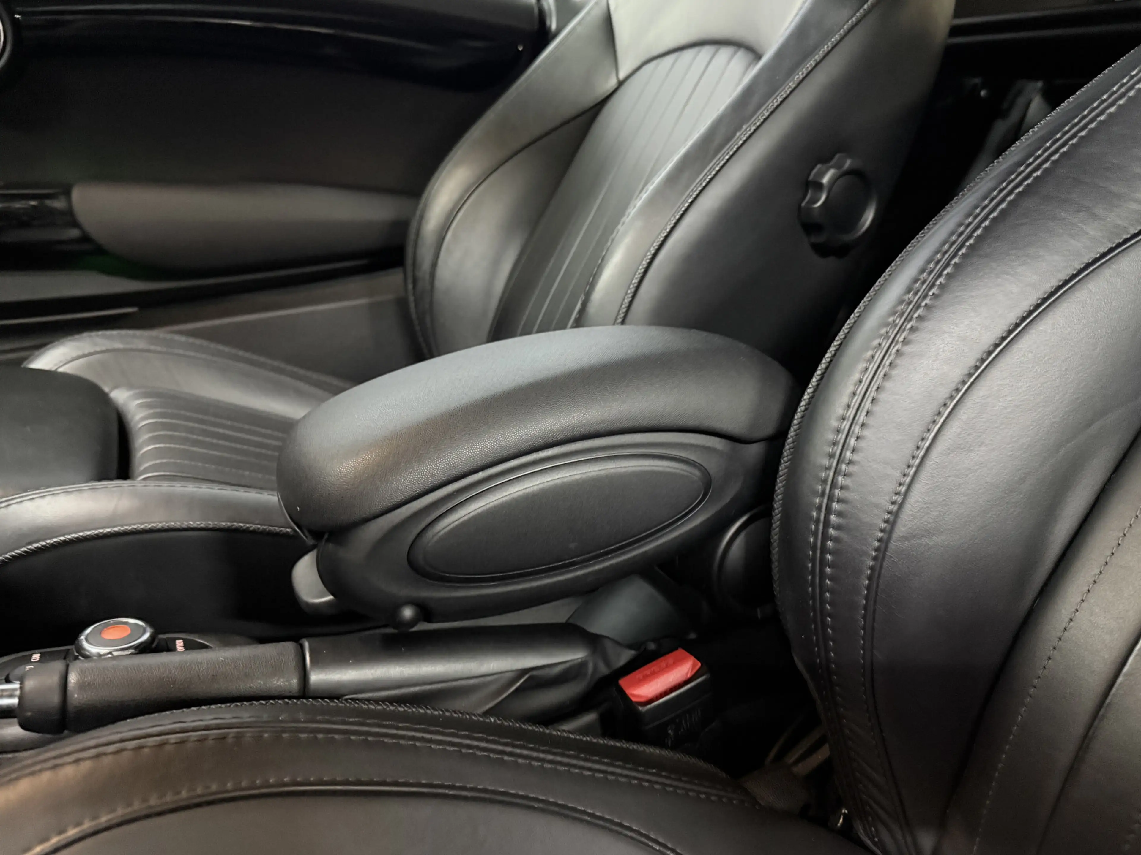 MINI Cooper Cabrio 1.5 Salt // Leer // Mini Yours // JCW! — photo 26