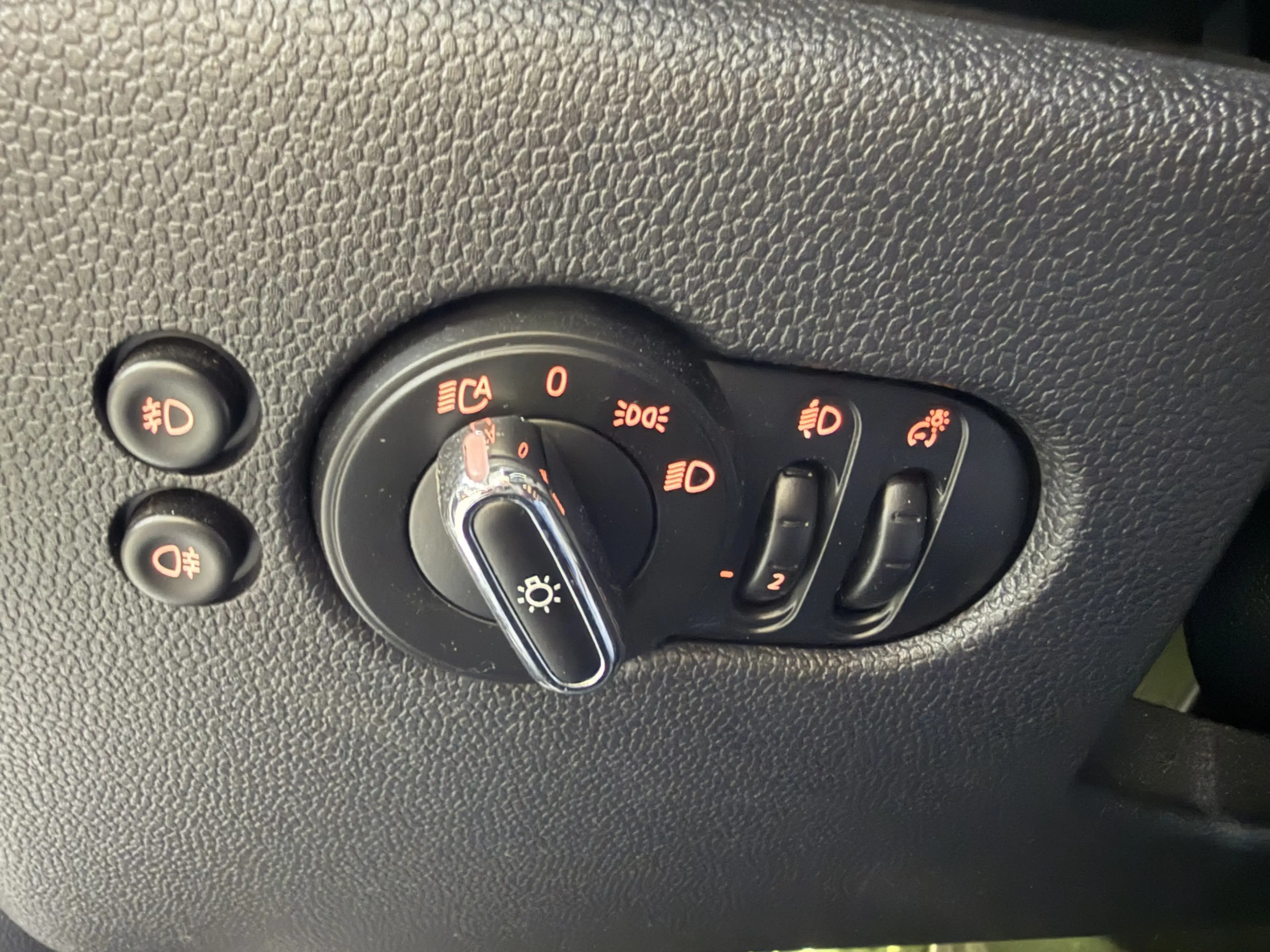 MINI Cooper Cabrio 1.5 Salt // Leer // Mini Yours // JCW! — photo 24