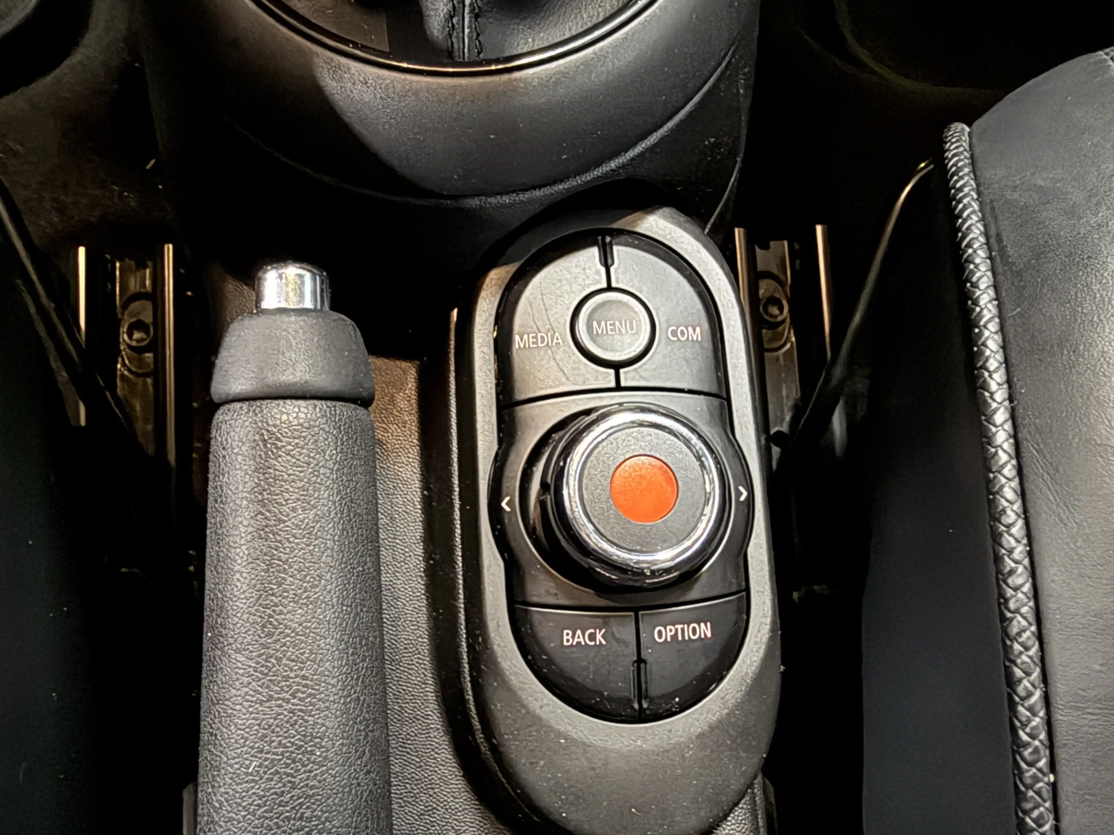 MINI Cooper Cabrio 1.5 Salt // Leer // Mini Yours // JCW! — photo 19
