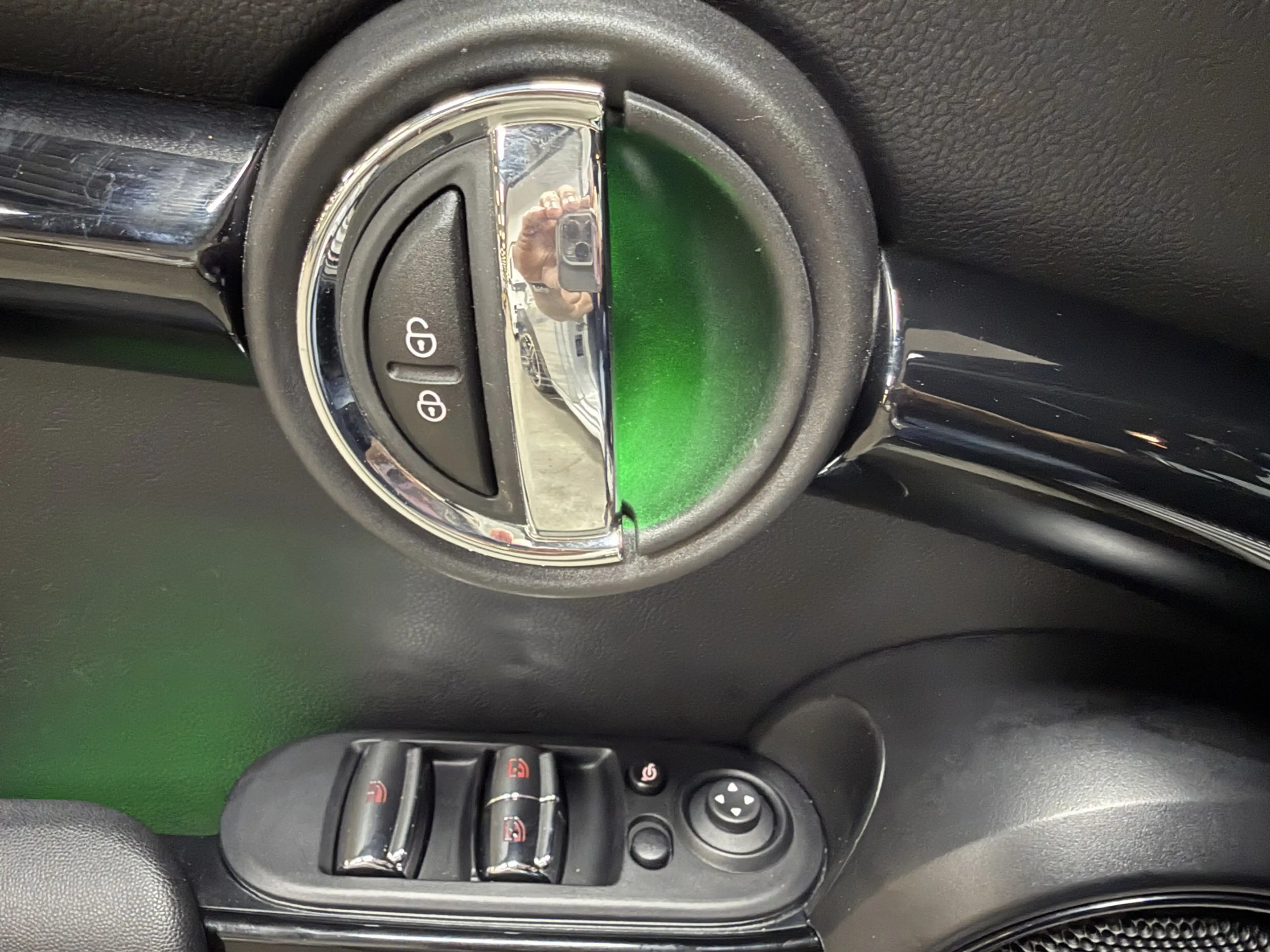 MINI Cooper Cabrio 1.5 Salt // Leer // Mini Yours // JCW! — photo 23