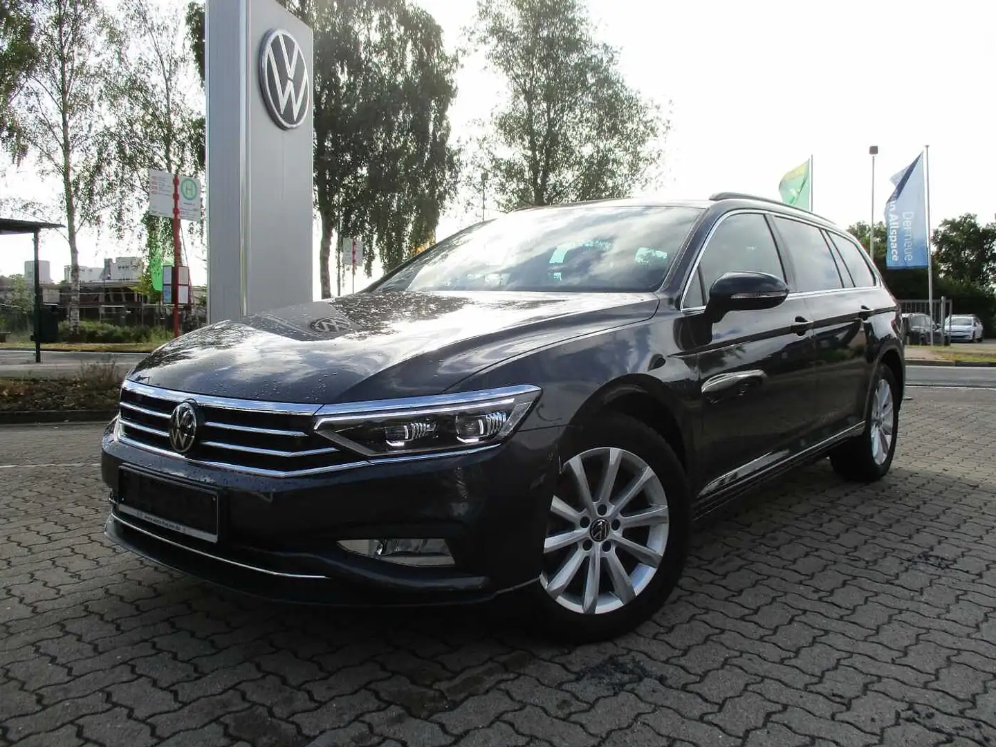 Volkswagen Passat Variant Diesel 2.0 TDI SCR DSG Business Grau - 1