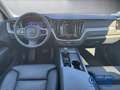 Volvo XC60 Plus Dark 2WD B4 Benzin EU6d digitales Cockpit Mem Rot - thumbnail 11