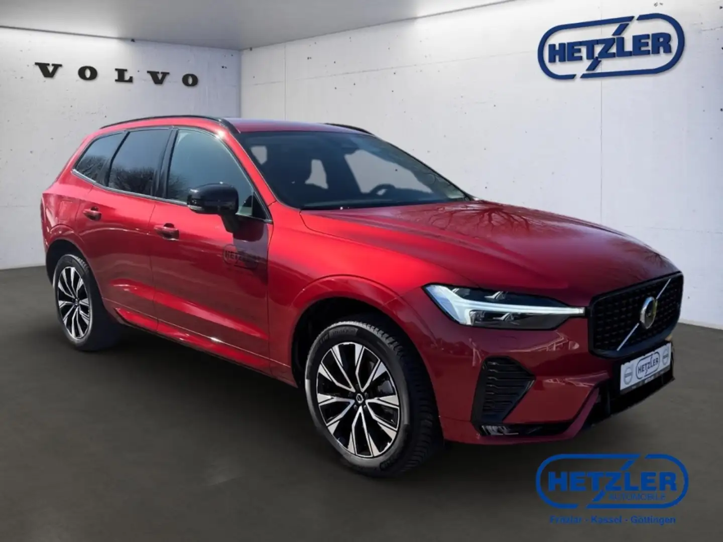 Volvo XC60 Plus Dark 2WD B4 Benzin EU6d digitales Cockpit Mem Rot - 2