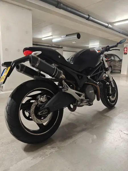 Ducati Monster 937 - foto 3