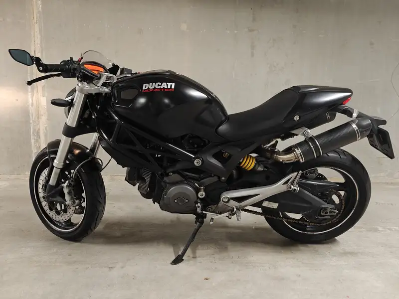 Ducati Monster 937 - foto 4