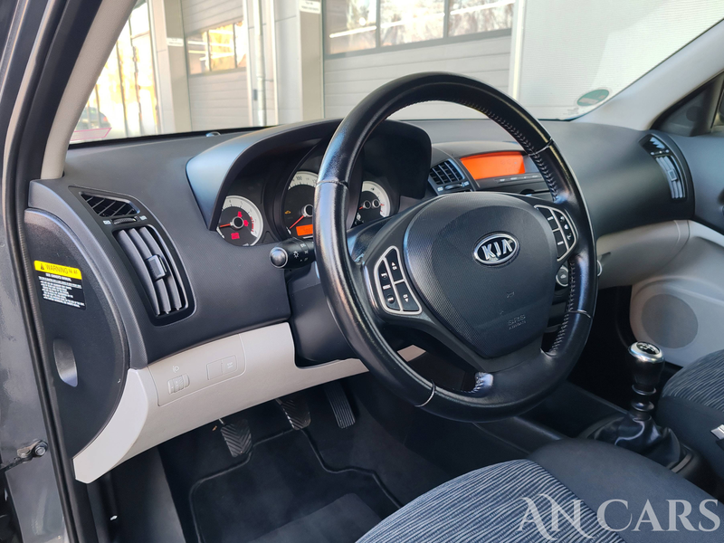 Kia Ceed / cee'd Vision TÜV 04.2027 SHZ Klima 8-fach Isofix — photo 13
