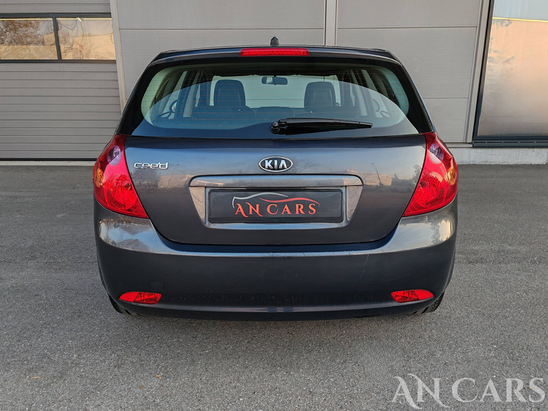 Kia Ceed / cee'd Vision TÜV 04.2027 SHZ Klima 8-fach Isofix — photo 8