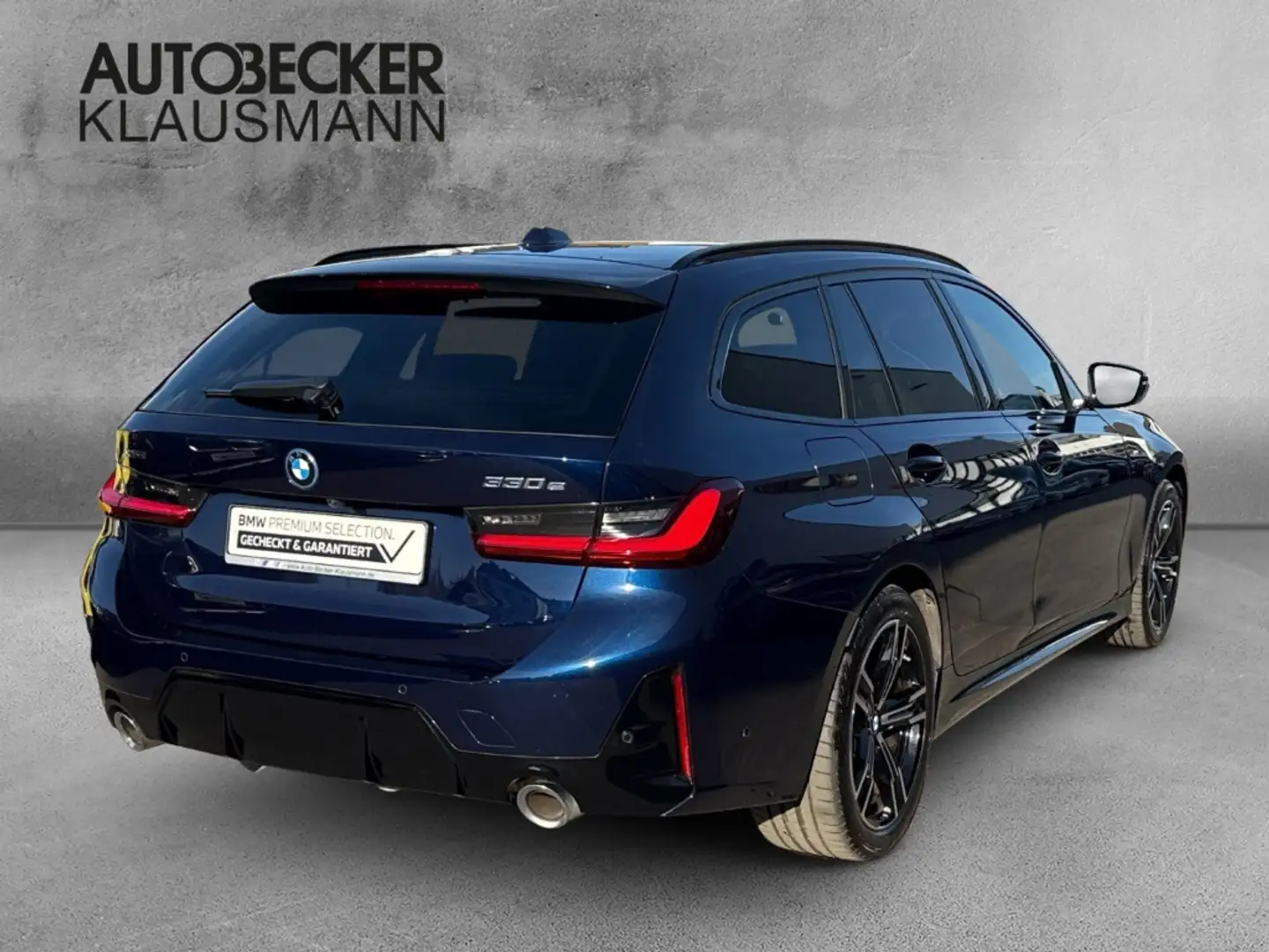 BMW 330 e xDrive Touring M SPORT 18''LC PROF AHK PANO 360° Bleu - 2