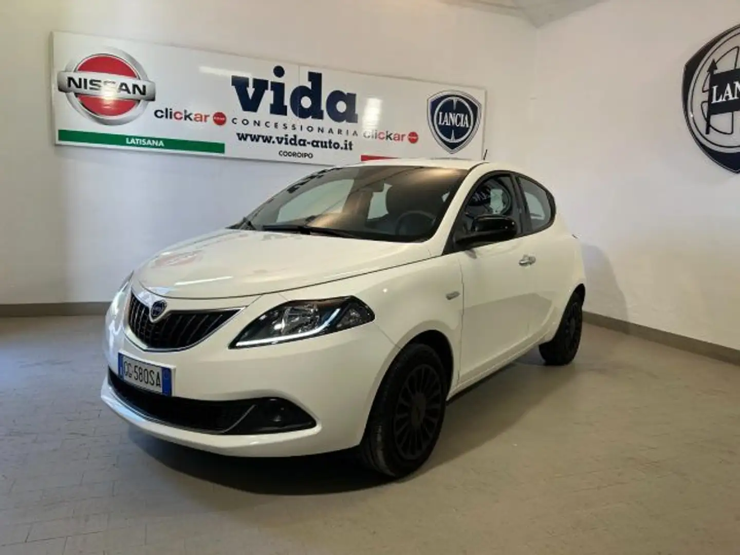 Lancia Ypsilon 1.0 FireFly 5 porte S&S Hybrid OK NEOP Bianco - 2