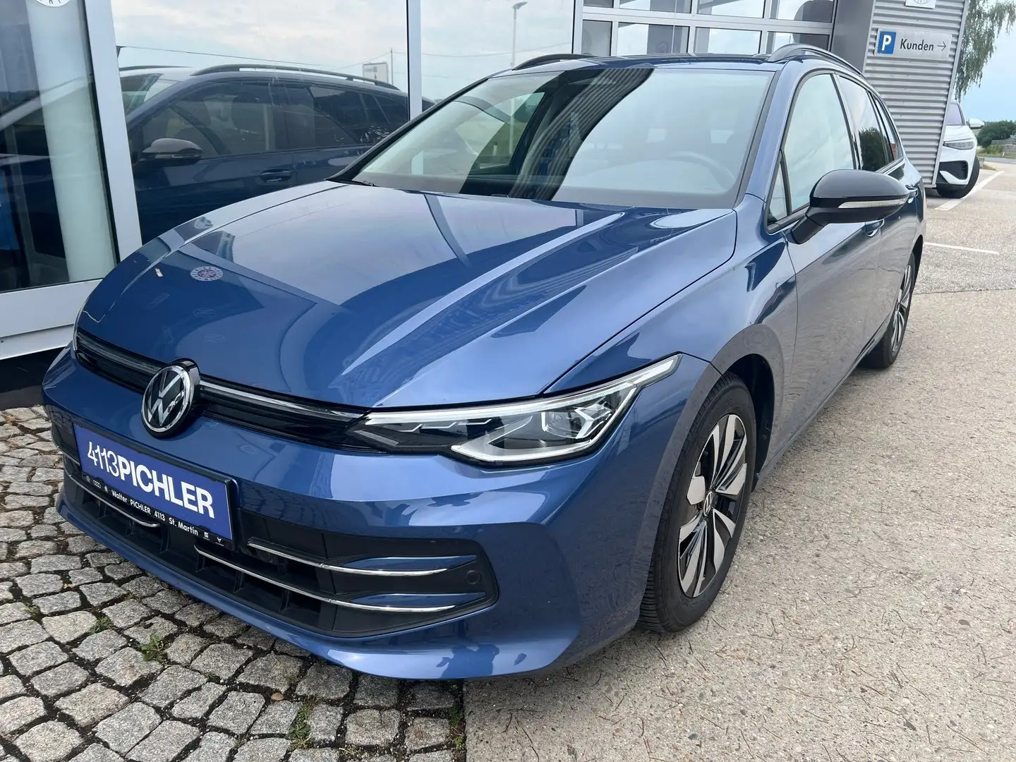 Volkswagen Golf Variant Life TDI Blau - 1