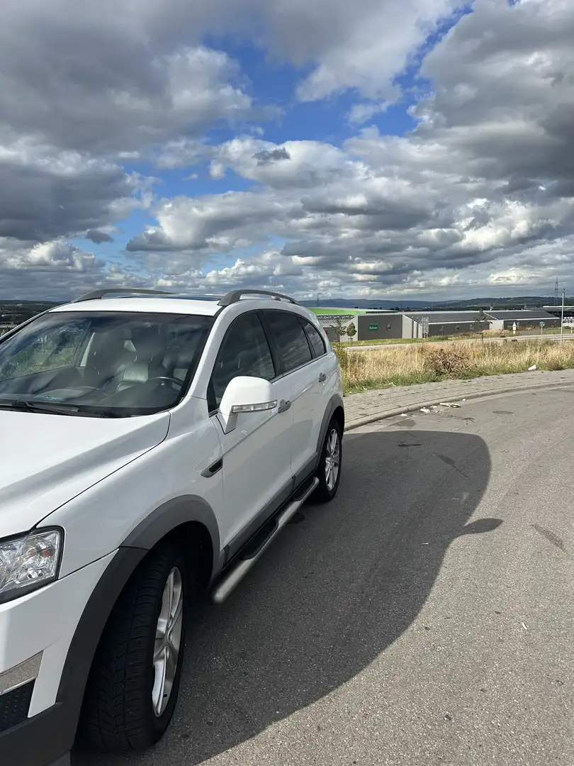 Chevrolet Captiva 2.2 Diesel 4WD Automatik Weiß - 2