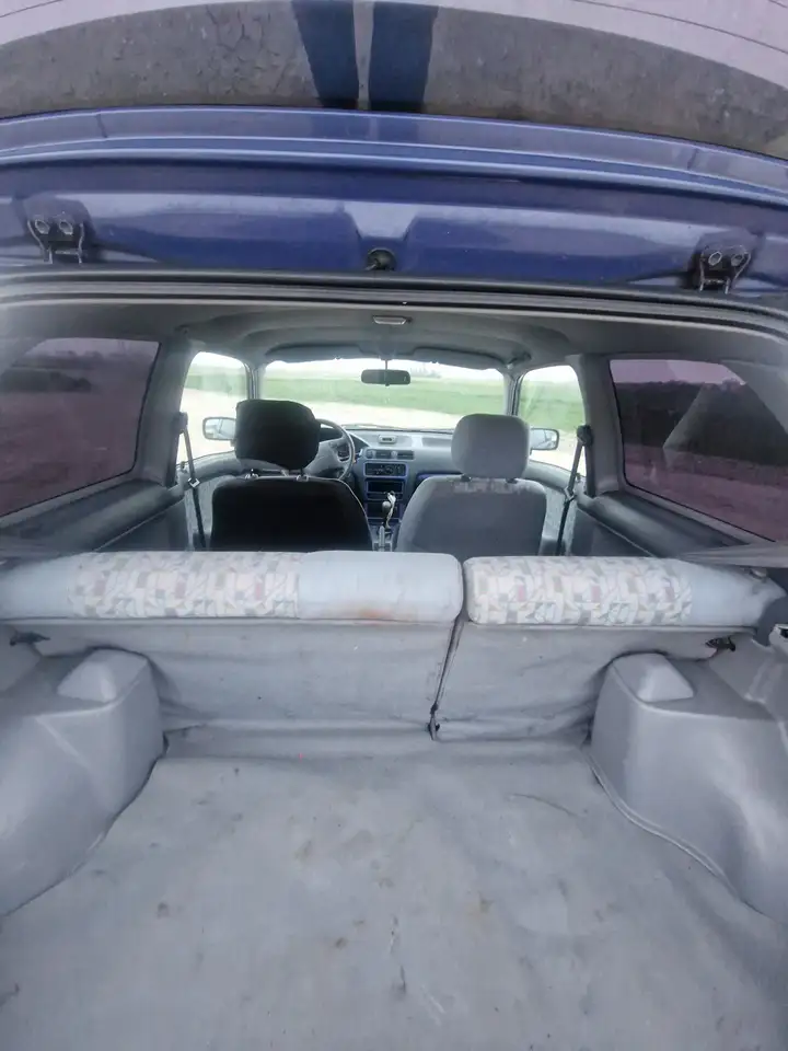 Toyota Starlet 1.3-16V, foto 5