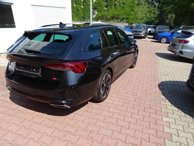 Skoda Octavia view 5