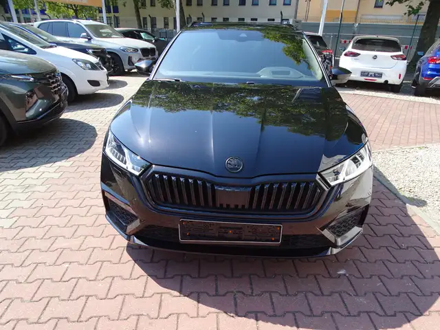 Skoda Octavia view 2