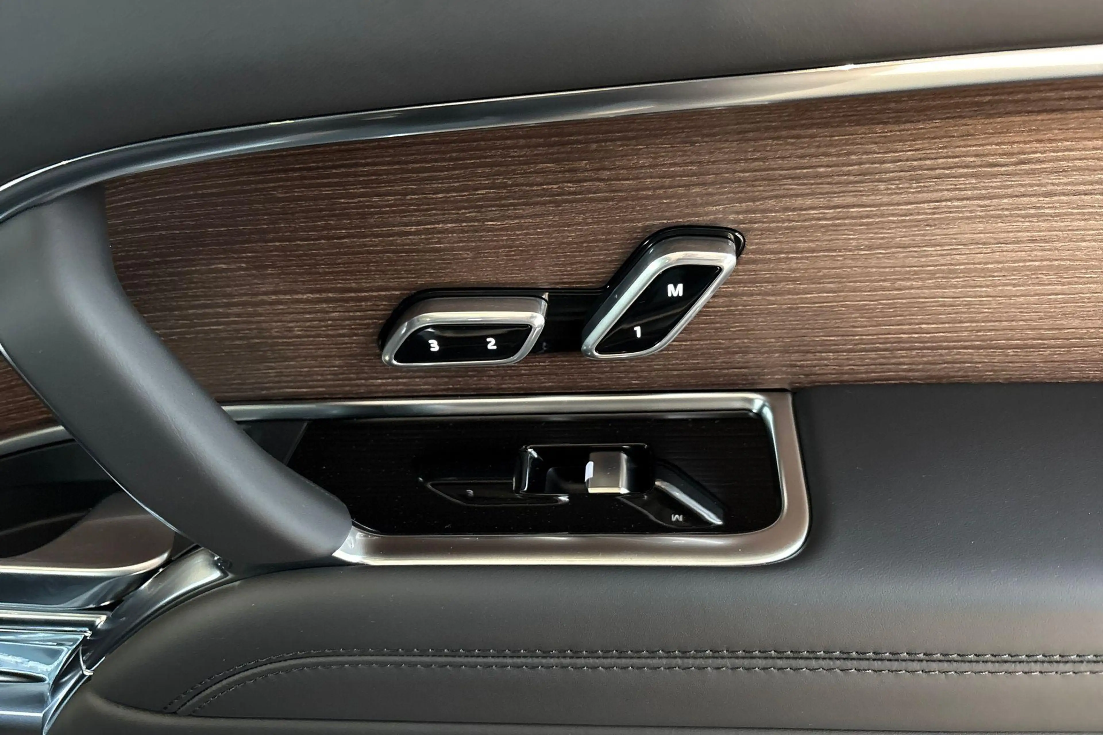Land Rover Range Rover P460e HSE | Signature Sound | Comfort Pack | Premi — photo 11