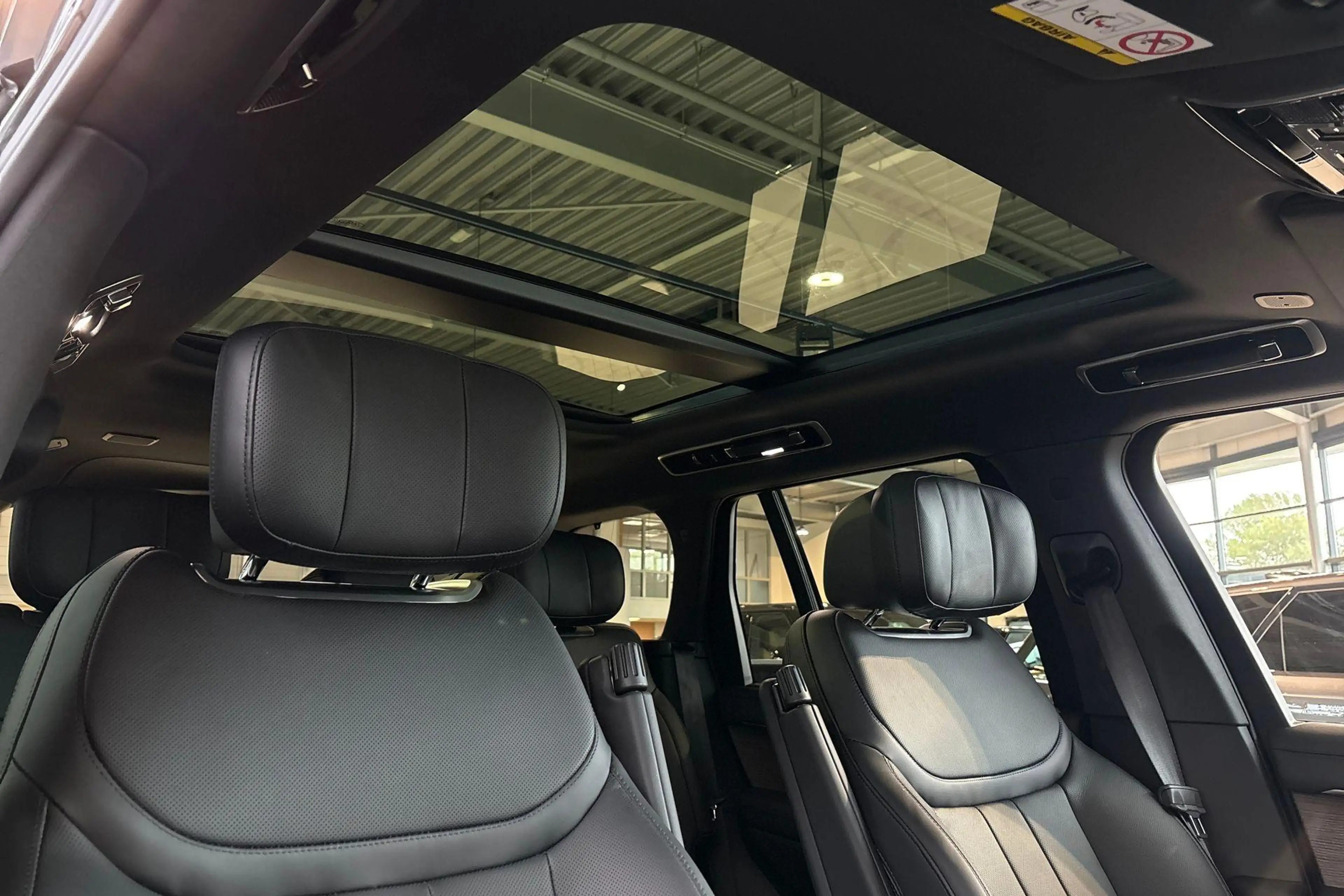 Land Rover Range Rover P460e HSE | Signature Sound | Comfort Pack | Premi — photo 13
