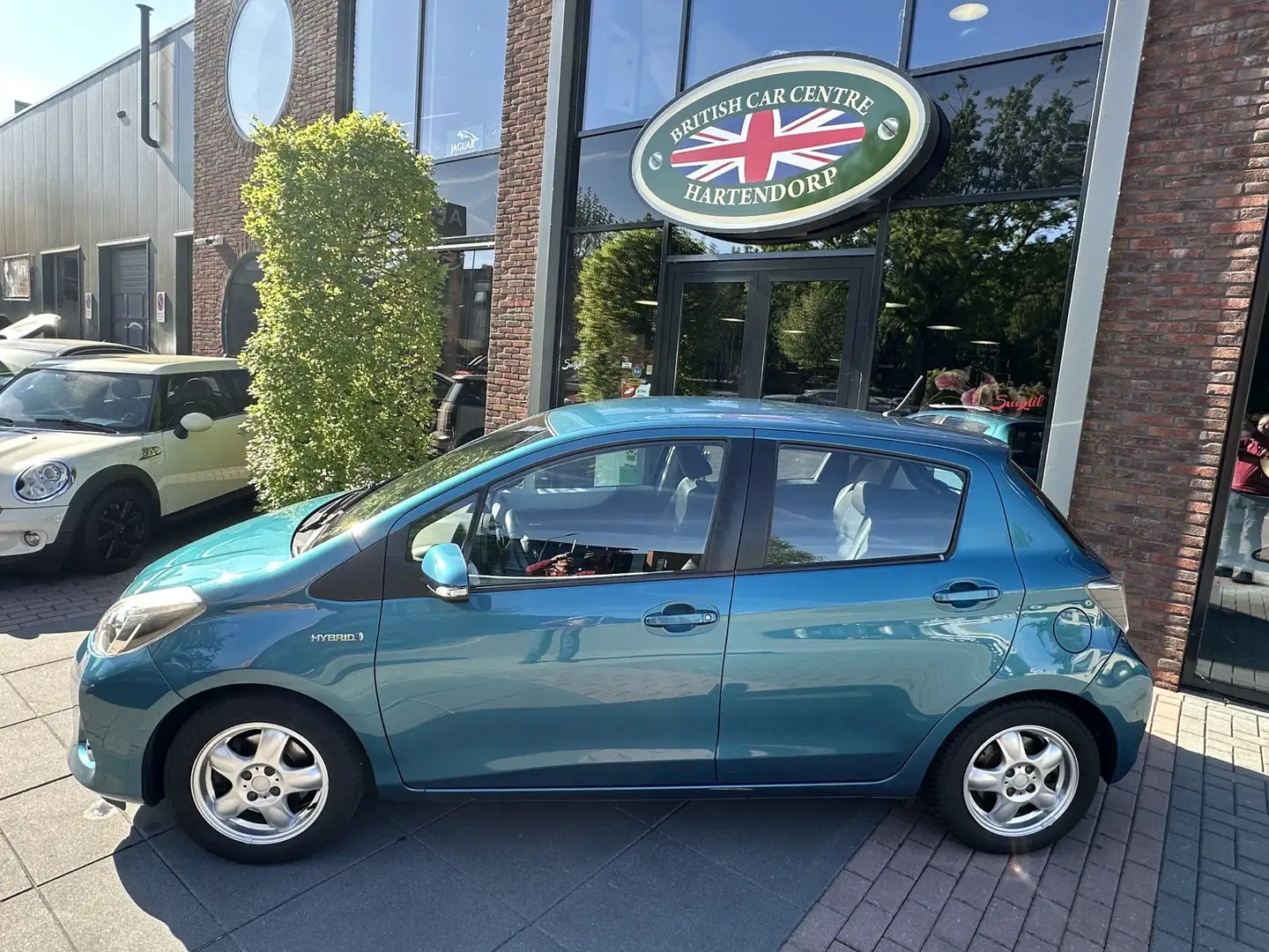 Toyota Yaris 1.5 Hybrid Aspiration Verde - 1