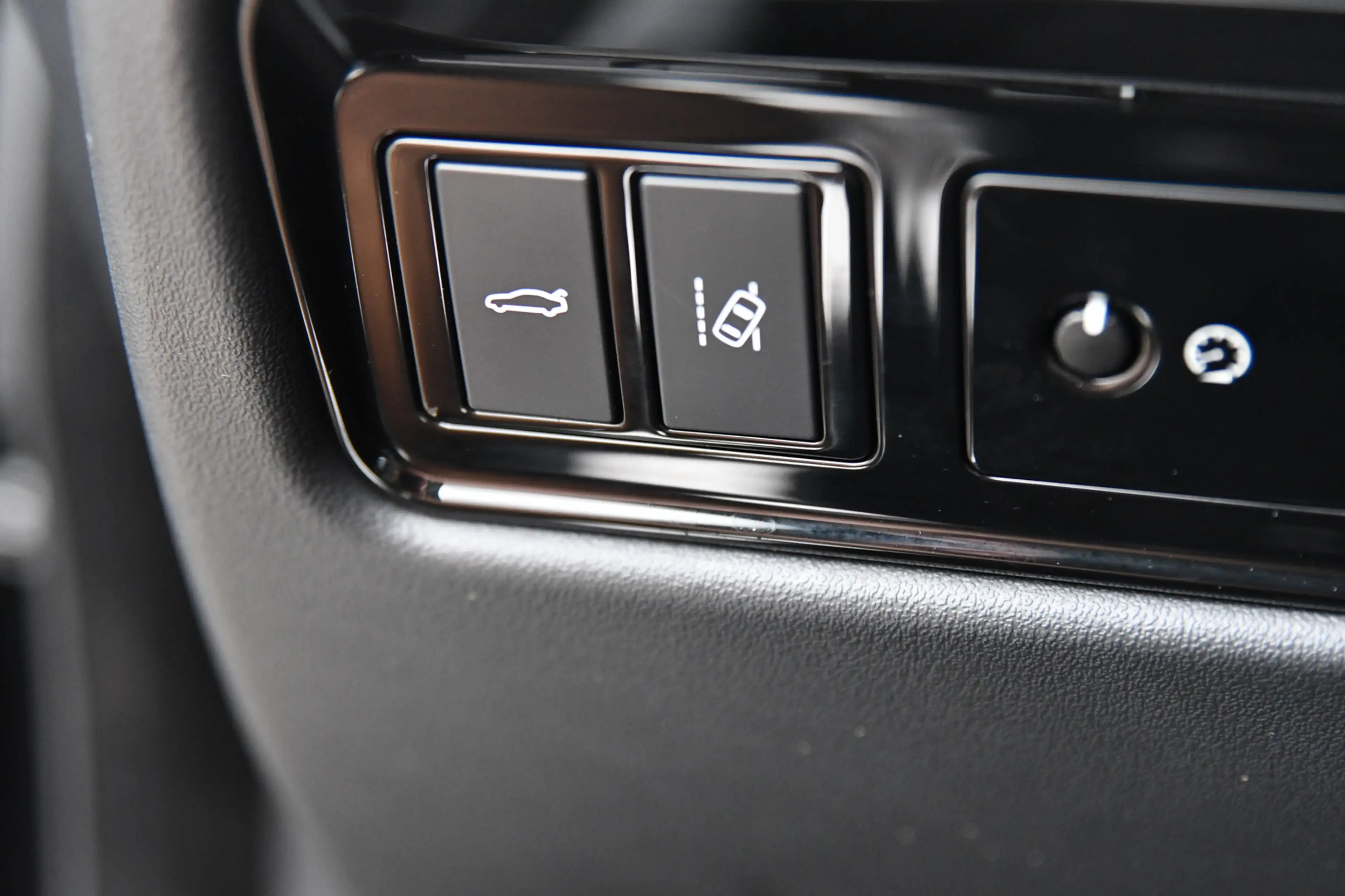 Jaguar XE 2.0 R-Sport, Panorama, Meridian, Leder, Memory, Ca — photo 33