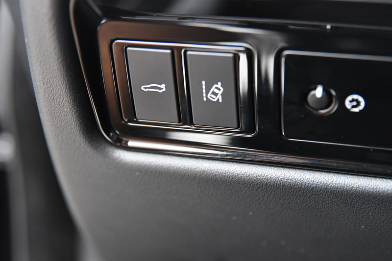 Jaguar XE 2.0 R-Sport, Panorama, Meridian, Leder, Memory, Ca — photo 33