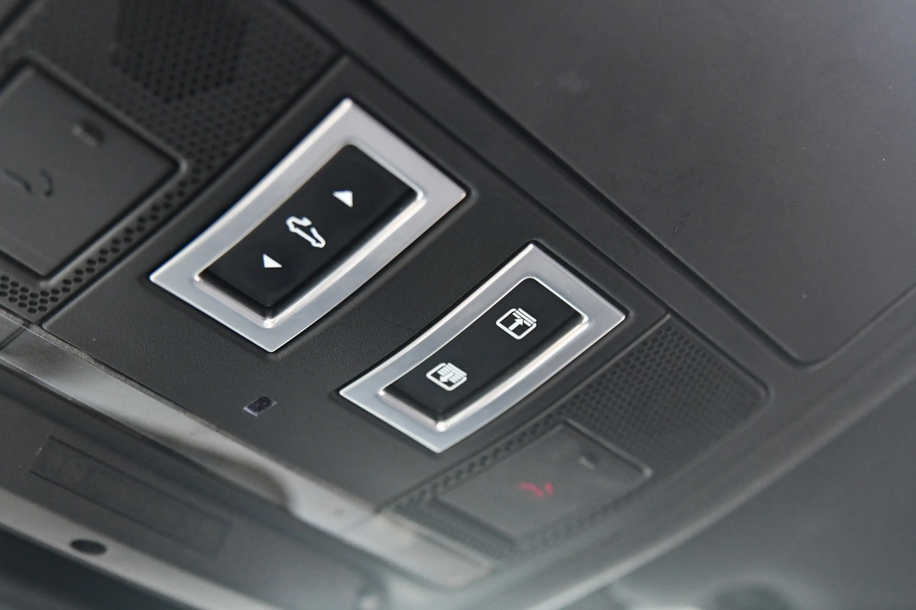 Jaguar XE 2.0 R-Sport, Panorama, Meridian, Leder, Memory, Ca — photo 36
