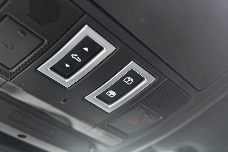Jaguar XE 2.0 R-Sport, Panorama, Meridian, Leder, Memory, Ca — photo 36