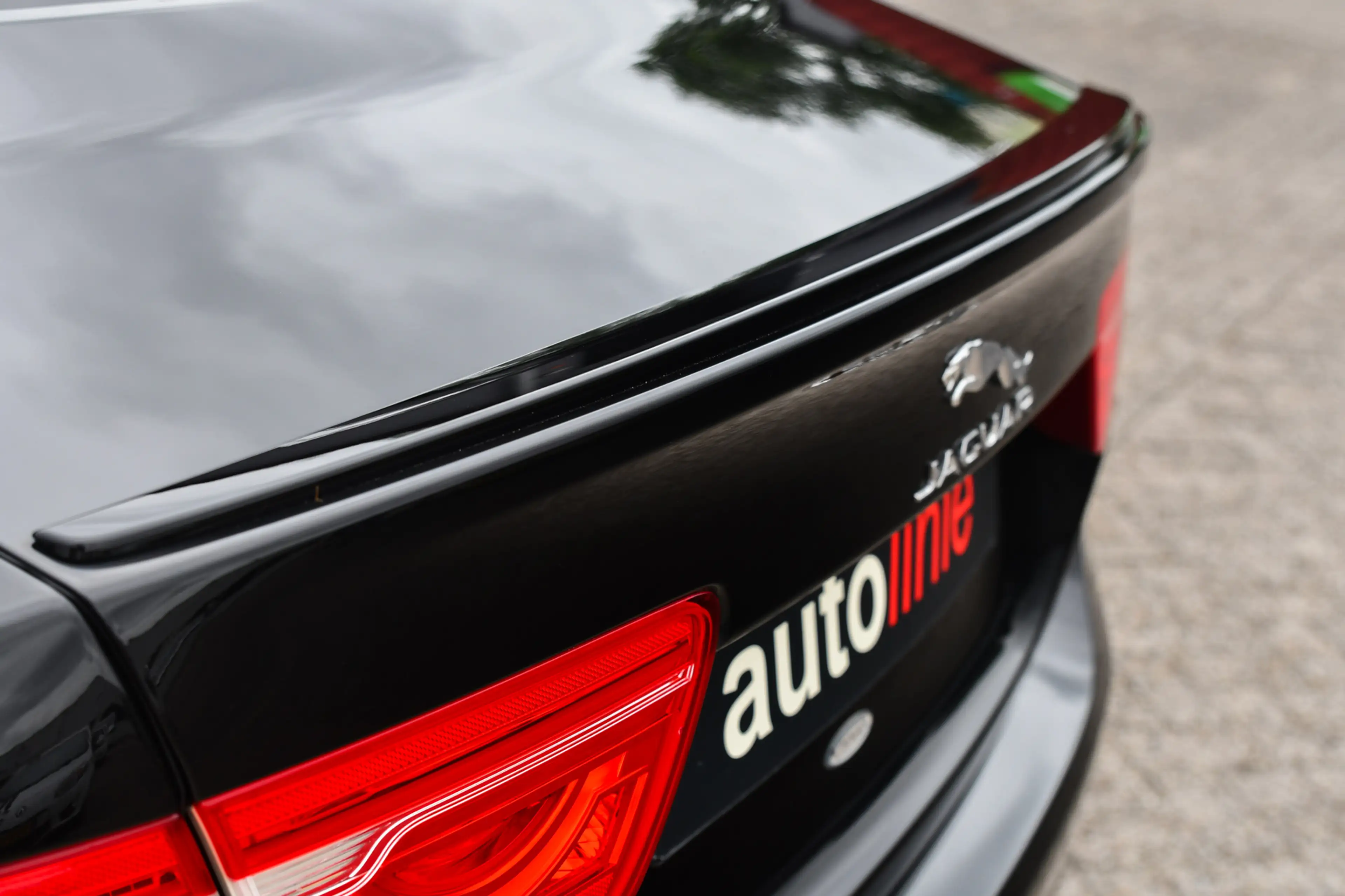 Jaguar XE 2.0 R-Sport, Panorama, Meridian, Leder, Memory, Ca — photo 6