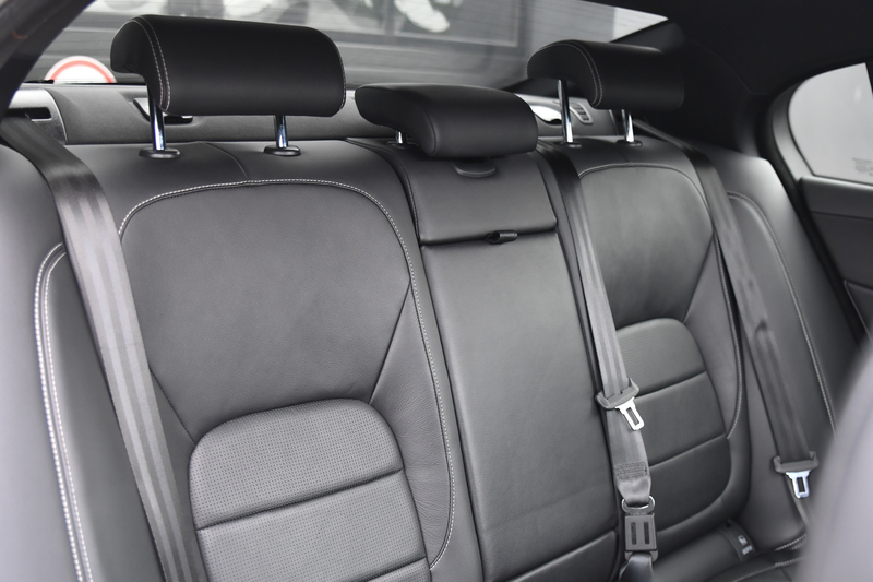 Jaguar XE 2.0 R-Sport, Panorama, Meridian, Leder, Memory, Ca — photo 35