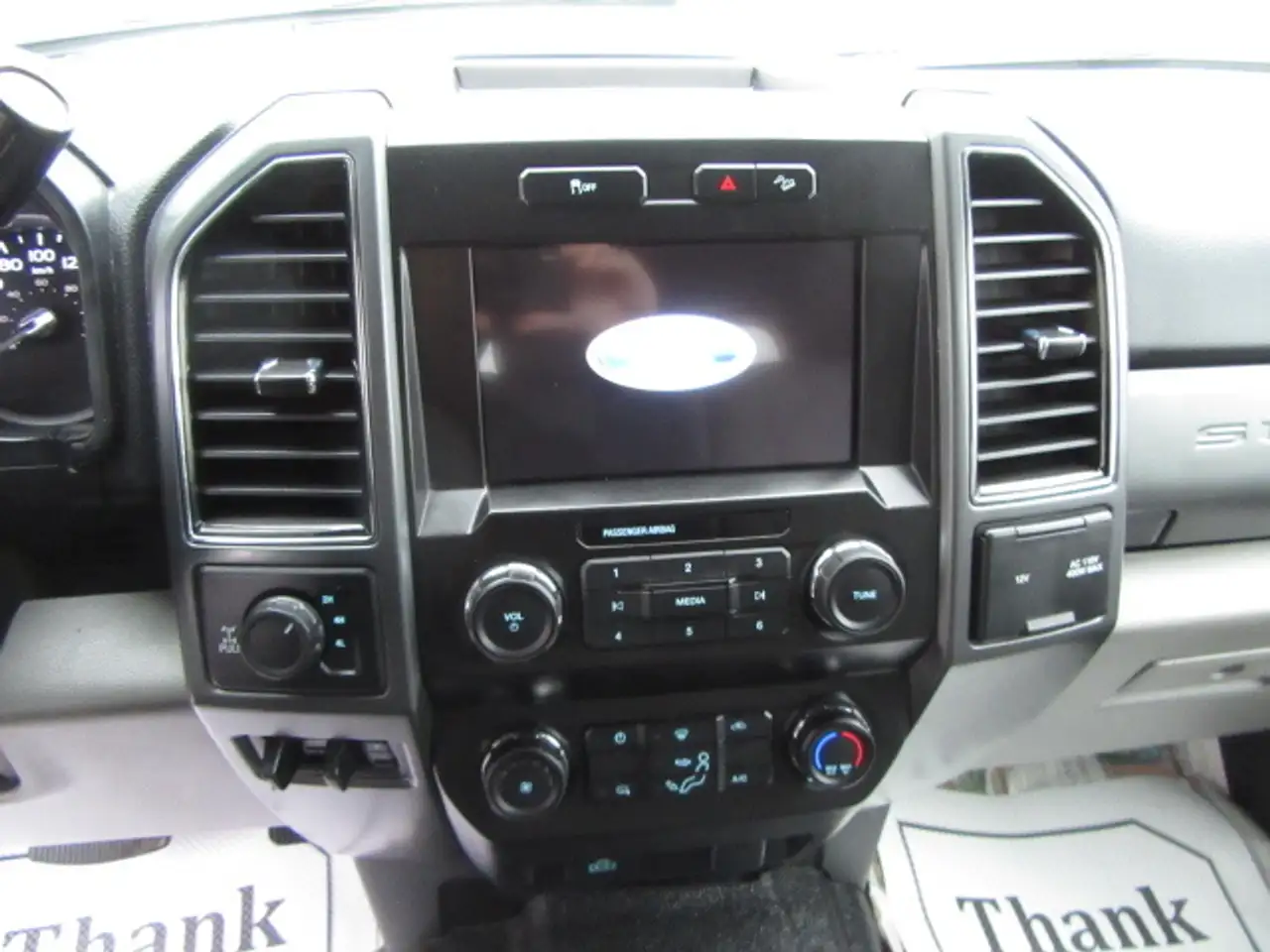Ford F 350 снимка Ford F 350