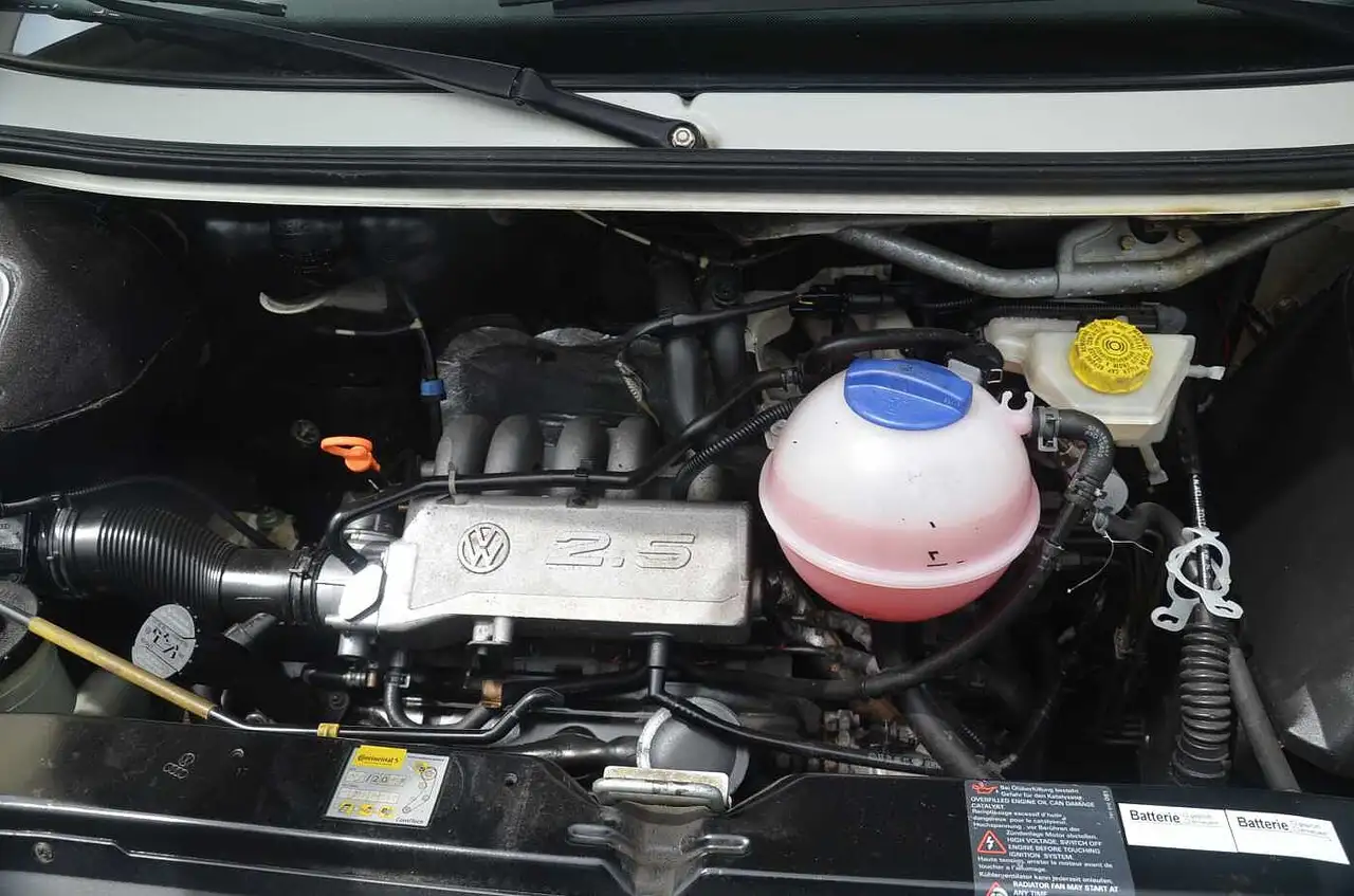 Volkswagen T4 Caravelle Syncro Benziner, foto 9