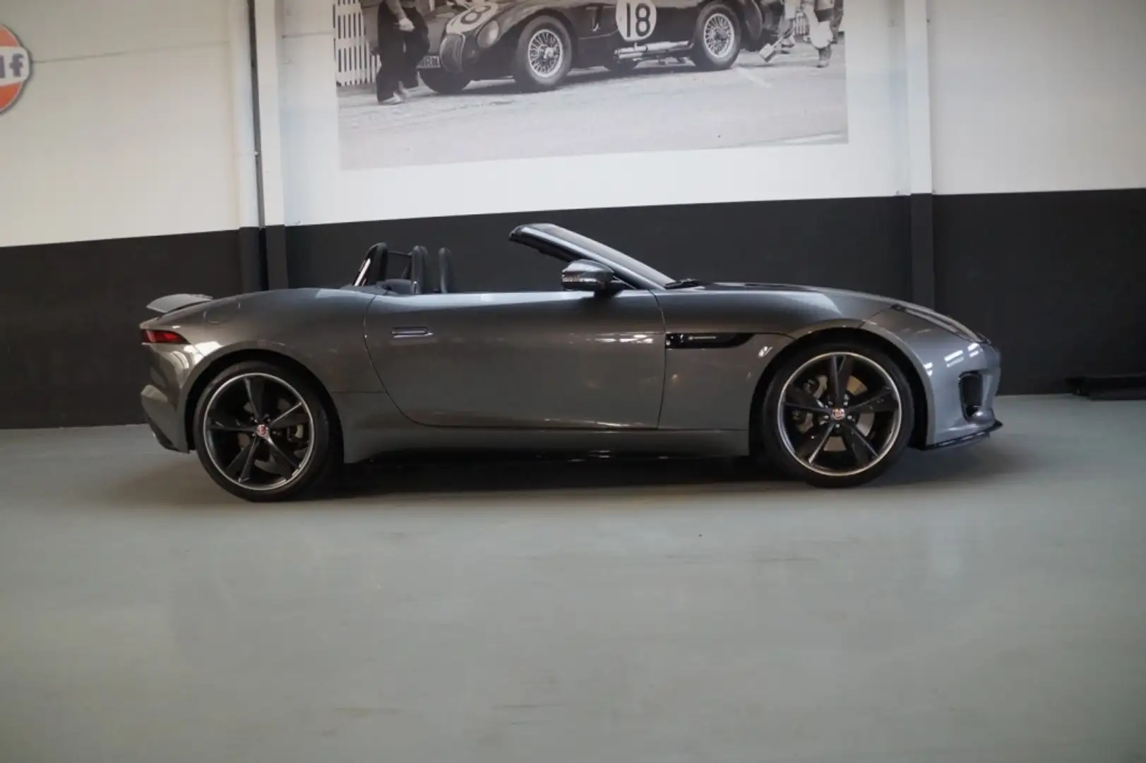 Jaguar F-Type P300, 2.0T R-Dynamic like new (2019) Gris - 2