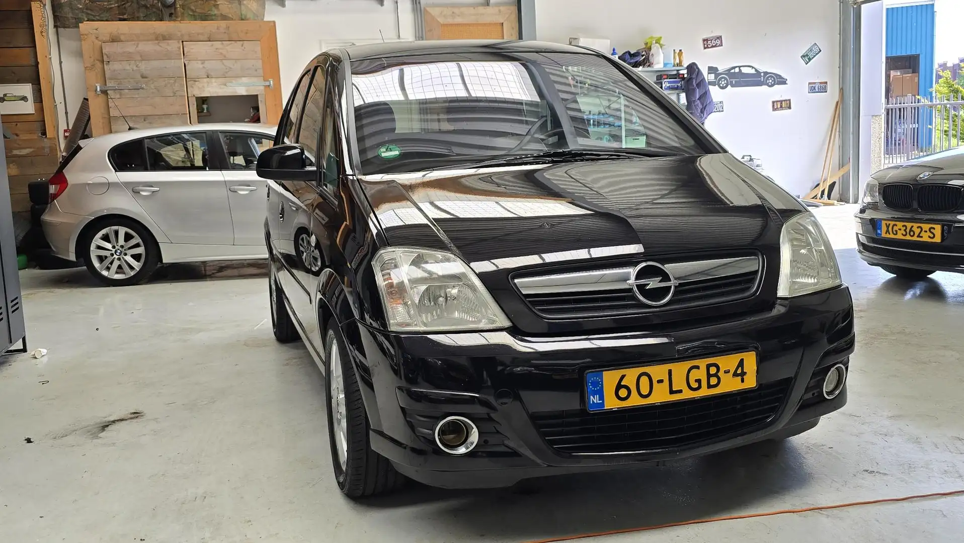 Opel Meriva 1.4-16V Cosmo Clima, Navi, Cruisecontrole, Nero - 2