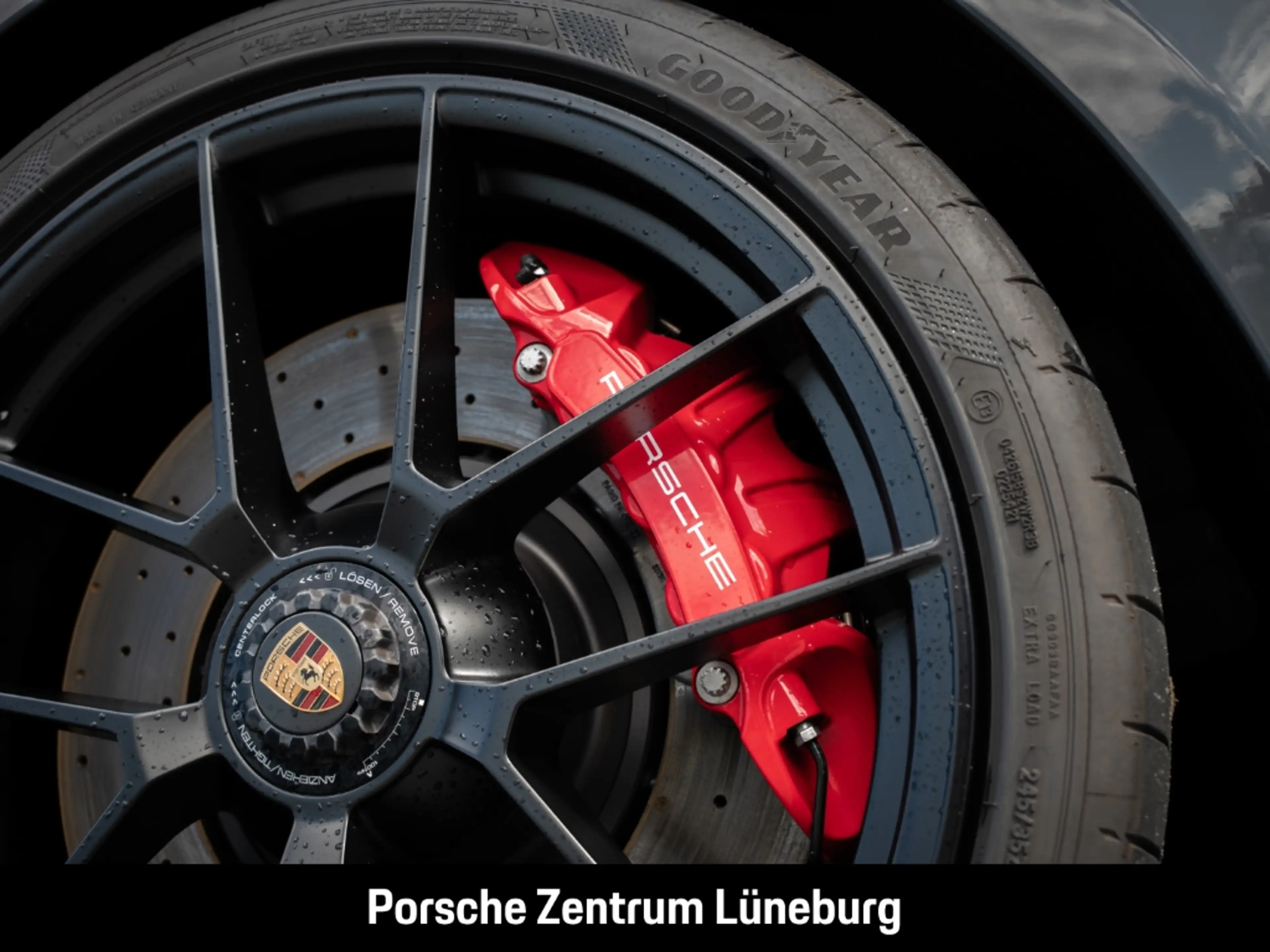 Porsche 992 911 Carrera GTS Liftsystem-VA Surround-View — photo 13